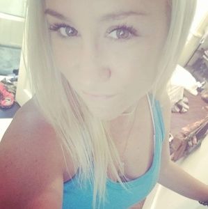 Meet your Posher, Carly